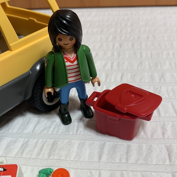 City Life Veterinarian 5532 by Playmobil - Picture 4 of 15